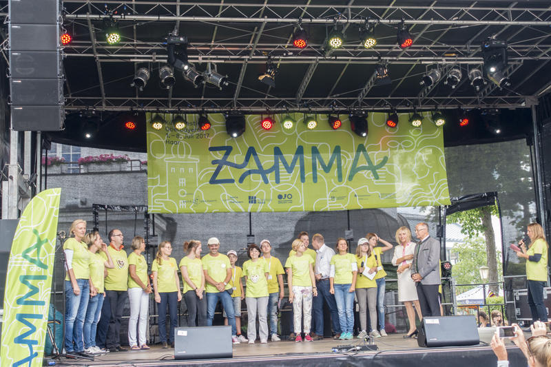 Bild vergrößern: ZAMMA Hauptbühne voll